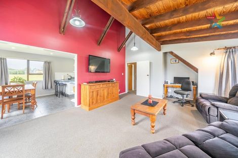 Photo of property in 21 Whitechapel Grove, Stokes Valley, Lower Hutt, 5019