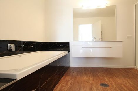 Photo of property in 2/105 Seddon Road, Frankton, Hamilton, 3204