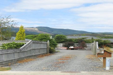 Photo of property in 2 Galveston Grove, Totara Park, Upper Hutt, 5018