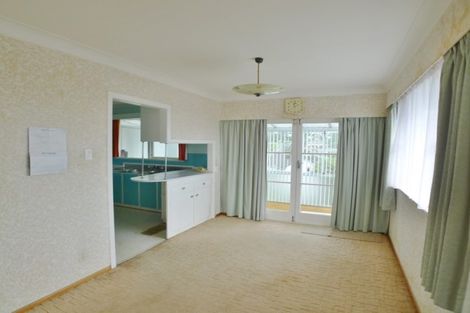 Photo of property in 58 Marlborough Avenue, Glenfield, Auckland, 0629