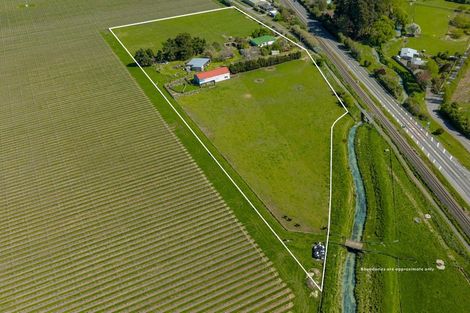 Photo of property in 44 School Road, Riverlands, Blenheim, 7274