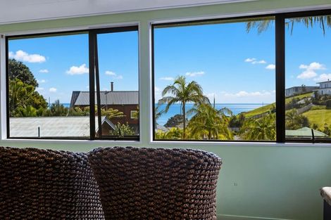 Photo of property in 53 Stratford Drive, Cable Bay, 0420