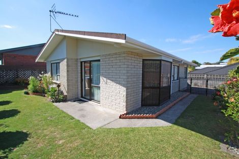 Photo of property in 4/13 Chilman Street, Strandon, New Plymouth, 4312