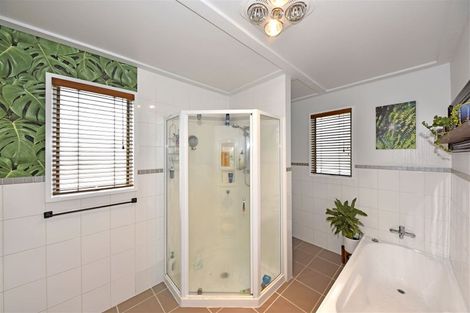 Photo of property in 2/16 Steadman Road, Broomfield, Christchurch, 8042