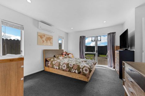 Photo of property in 9 Maadi Place, Papakura, 2110