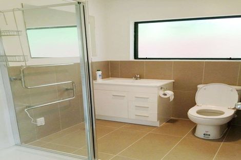 Photo of property in 26 Arosa Place, Forrest Hill, Auckland, 0620