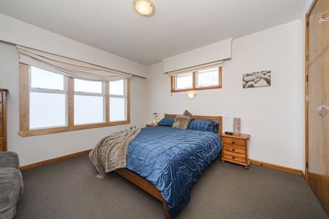 Photo of property in 6 Innes Place, Roslyn, Palmerston North, 4414