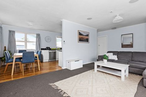 Photo of property in 10 Hitchings Avenue, Onekawa, Napier, 4110