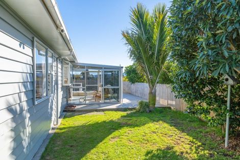 Photo of property in 39 Poplar Avenue, Raumati South, Paraparaumu, 5032