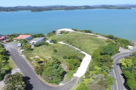 Photo of property in 1/5 Seaview Avenue, Northcote, Auckland, 0627