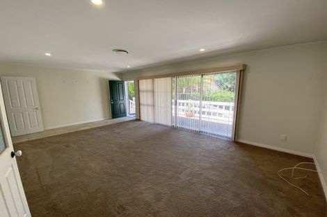 Photo of property in 41 Cron Avenue, Te Atatu South, Auckland, 0610