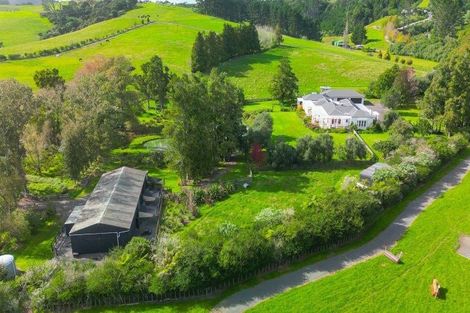 Photo of property in 75 Sutton Road, Brookby, Manurewa, 2576