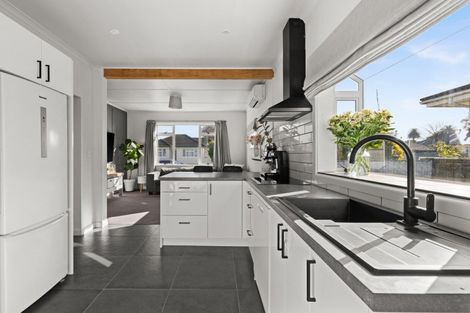 Photo of property in 1004 Garry Street, Raureka, Hastings, 4120