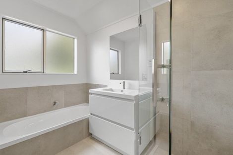 Photo of property in 1/24 Nile Road, Milford, Auckland, 0620