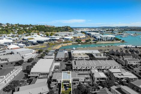 Photo of property in 15 Barry Street, Ahuriri, Napier, 4110