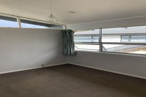 Photo of property in 1/33 Woodstock Road, Forrest Hill, Auckland, 0620