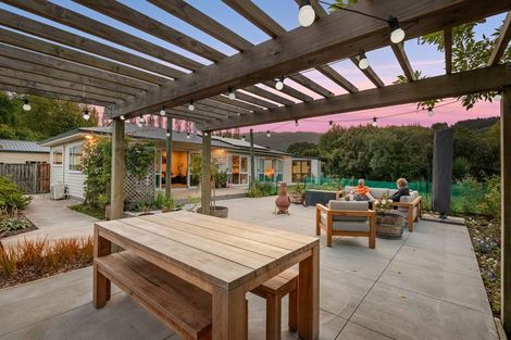 Photo of property in 74 Woodside Road, Woodside, Outram, 9073