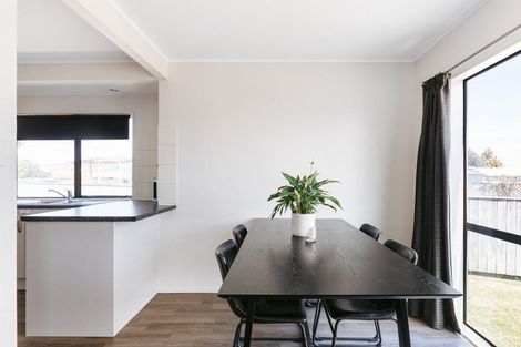 Photo of property in 74 College Road, Edgecumbe, 3120