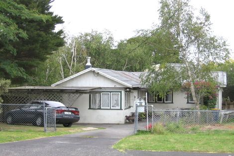 Photo of property in 2/58 Aeroview Drive, Beach Haven, Auckland, 0626