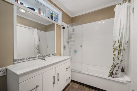 Photo of property in 25 Robertson Street, Glenholme, Rotorua, 3010