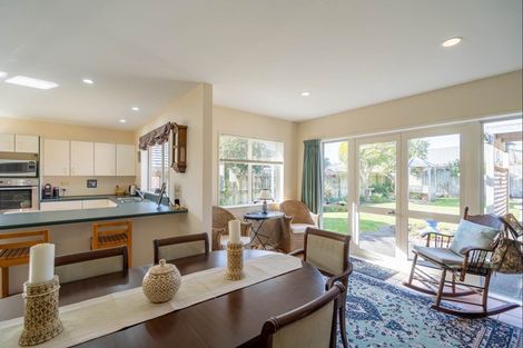 Photo of property in 22 Barrett Drive, Waikanae Beach, Waikanae, 5036