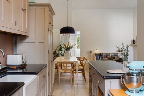 Photo of property in 58 Wright Street, Mount Cook, Wellington, 6021