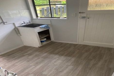 Photo of property in 32 Collins Avenue, Tawa, Wellington, 5028