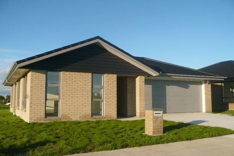 Photo of property in 12 Maxwell Road, Pukekohe, 2120