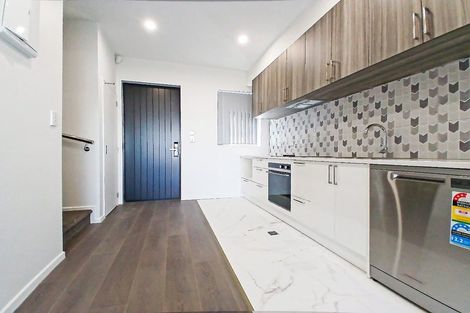 Photo of property in 21/17 Barneys Farm Road, Clendon Park, Auckland, 2103