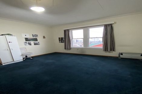 Photo of property in 2/41 Home Street, Mount Victoria, Wellington, 6011