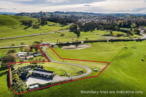 Photo of property in 35 Tapairu Road, Waipawa, 4275