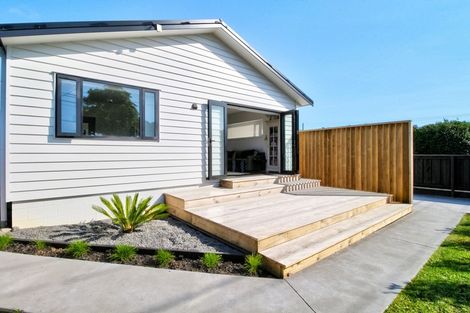 Photo of property in 97 Barrack Road, Mount Wellington, Auckland, 1060