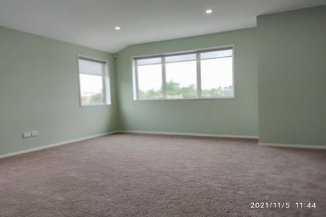 Photo of property in 21a The Boulevard, Sunnyhills, Auckland, 2010