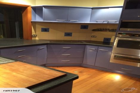 Photo of property in 10 Sherwood Lane, Cashmere, Christchurch, 8022