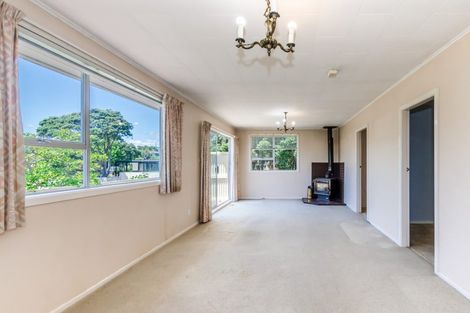 Photo of property in 61 Queens Road, Waikanae Beach, Waikanae, 5036