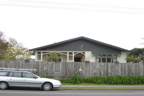 Photo of property in 182 Carrington Street, Lower Vogeltown, New Plymouth, 4310