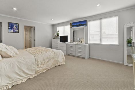 Photo of property in 1 Toscana Drive, Karaka, Papakura, 2113