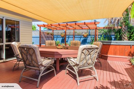 Photo of property in 116a Simpson Road, Papamoa Beach, Papamoa, 3118