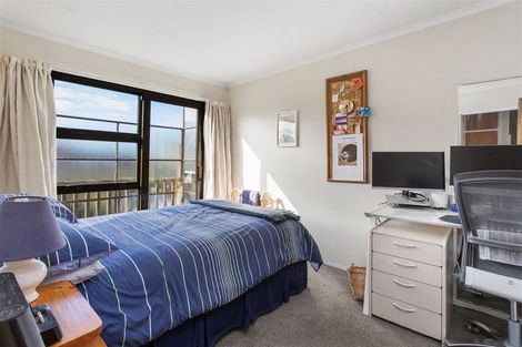 Photo of property in 1/124 Hamilton Avenue, Ilam, Christchurch, 8041