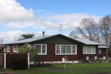 Photo of property in 2 Wavell Crescent, Lansdowne, Masterton, 5810