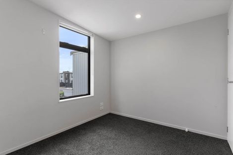 Photo of property in 3 Courage Road, Papakura, 2110