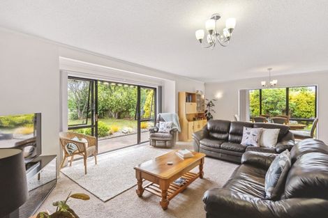 Photo of property in 14 Chilton Drive, Paraparaumu, 5032