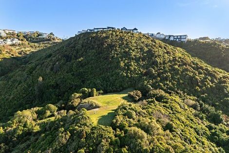 Photo of property in 221 Glanmire Road, Newlands, Wellington, 6037