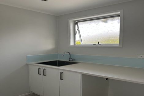 Photo of property in 121 Awaroa Road, Helensville, 0800