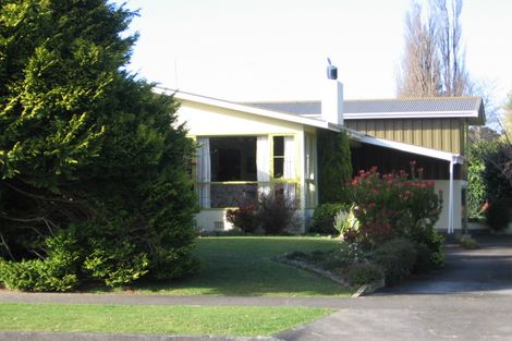 Photo of property in 15 Centennial Drive, Hokowhitu, Palmerston North, 4410