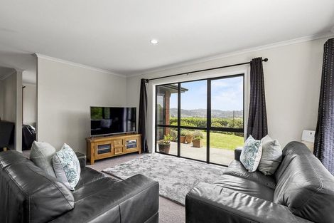 Photo of property in 24 Ships Cove, Whitby, Porirua, 5024