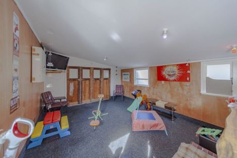 Photo of property in 33 Francis Drake Street, Waipukurau, 4200