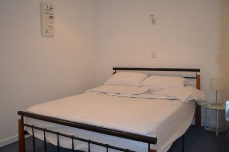 Photo of property in Terrace Heights Apartments, 3b/163 The Terrace, Wellington Central, Wellington, 6011