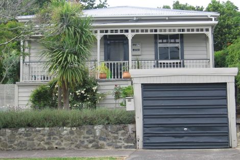 Photo of property in 32 Fourth Avenue, Kingsland, Auckland, 1021