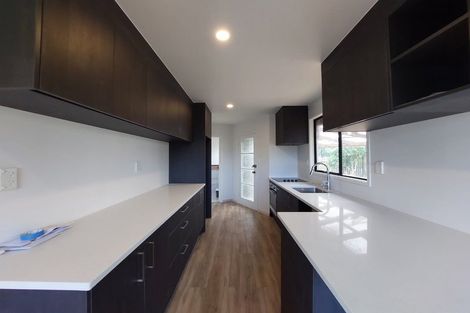 Photo of property in 33 Aronia Way, Goodwood Heights, Auckland, 2105